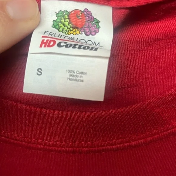 OHIO STATE UNIVERSITY
Basketball Small T-SHIRT RED. - Picture 2 of 3